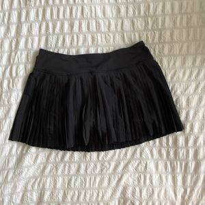 Pleated lululemon tennis skirt